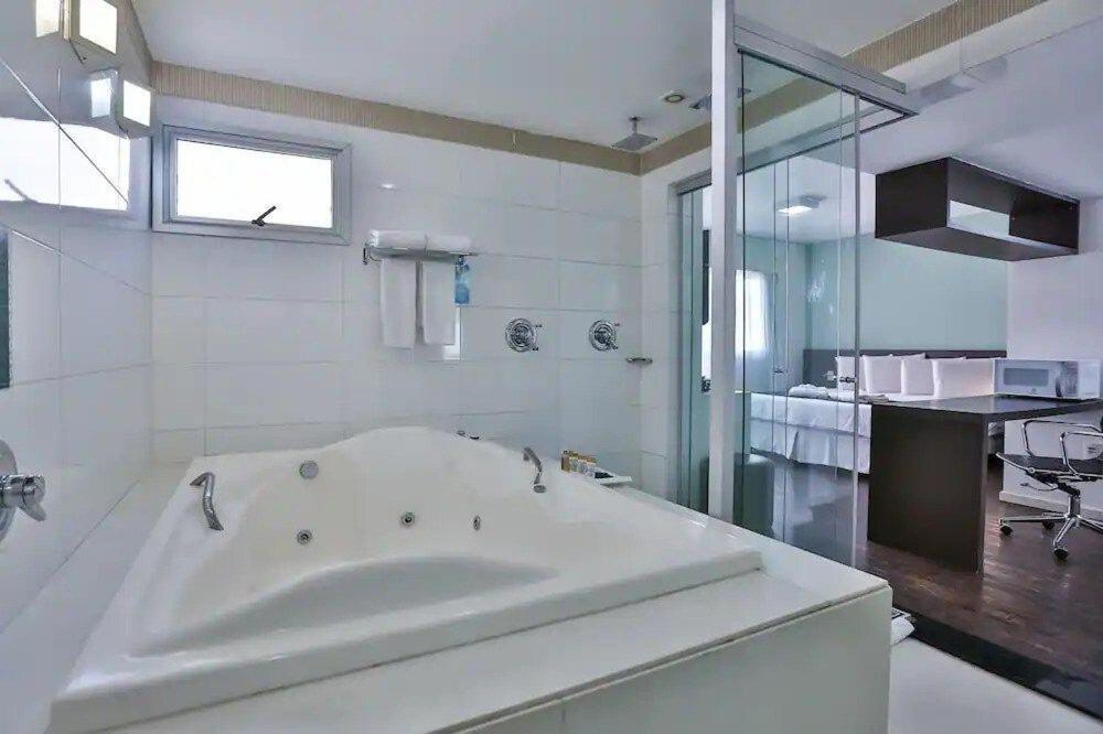 Jacuzzi Privativa em Frente à Lagoa da Pampulha Belo Horizonte Esterno foto